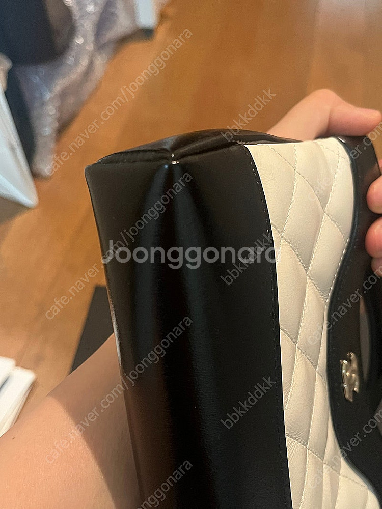 샤넬 31백 나노 카프스킨 370만원 최종가--4
