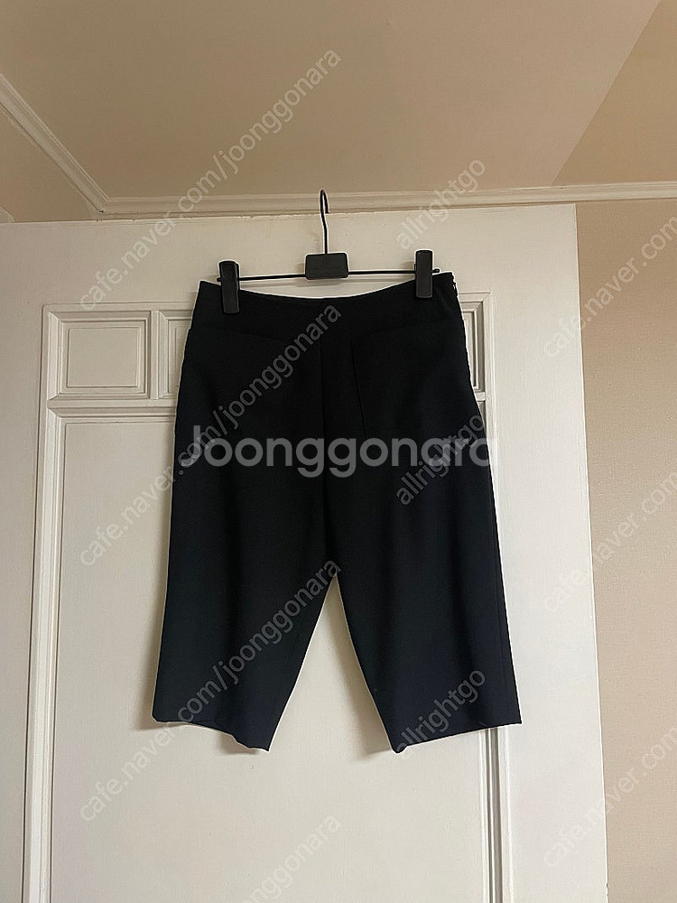 몽또또 하프 카프리 팬츠 블랙--2