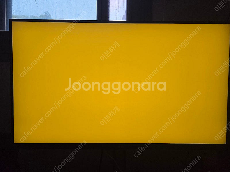 lg 32up830 팝니다.--1