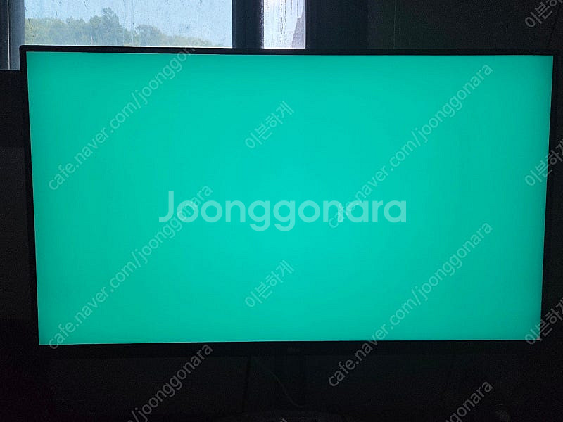 lg 32up830 팝니다.--5