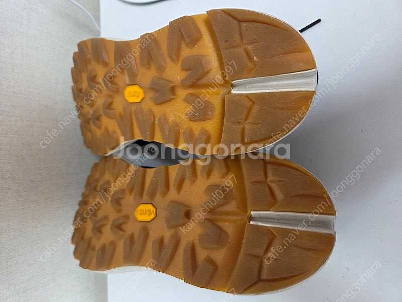 일꼬르소 롤링게이트 비브람솔 러너 스니커즈 블랙 265--6