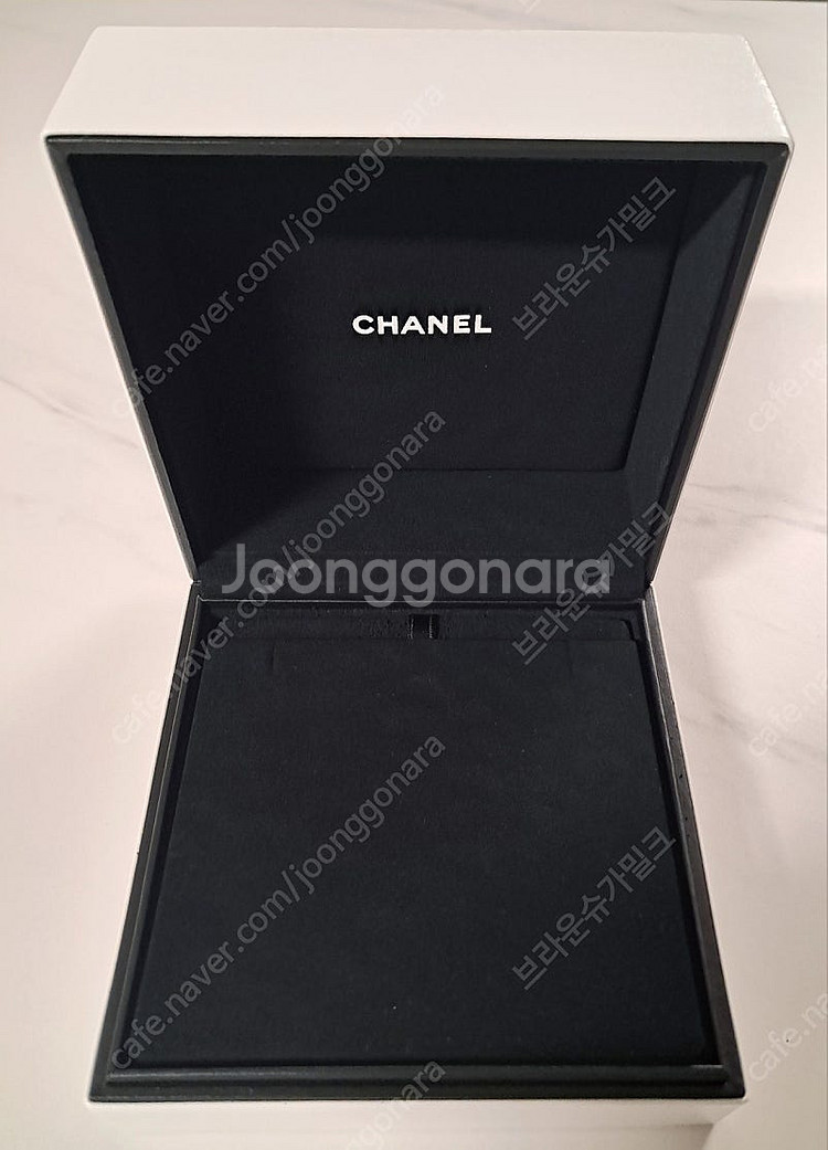샤넬 코코크러쉬 목걸이케이스 박스 팝니다 (택포)--1