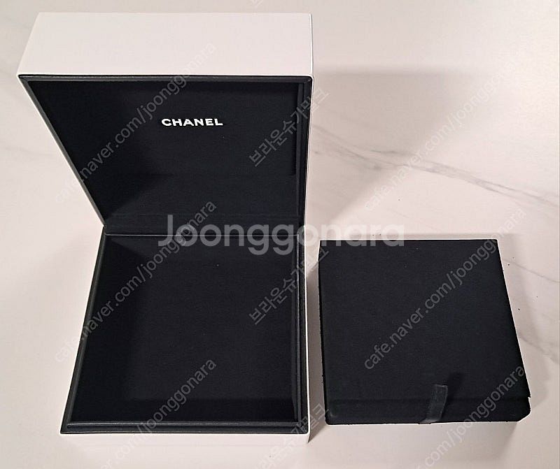 샤넬 코코크러쉬 목걸이케이스 박스 팝니다 (택포)--3