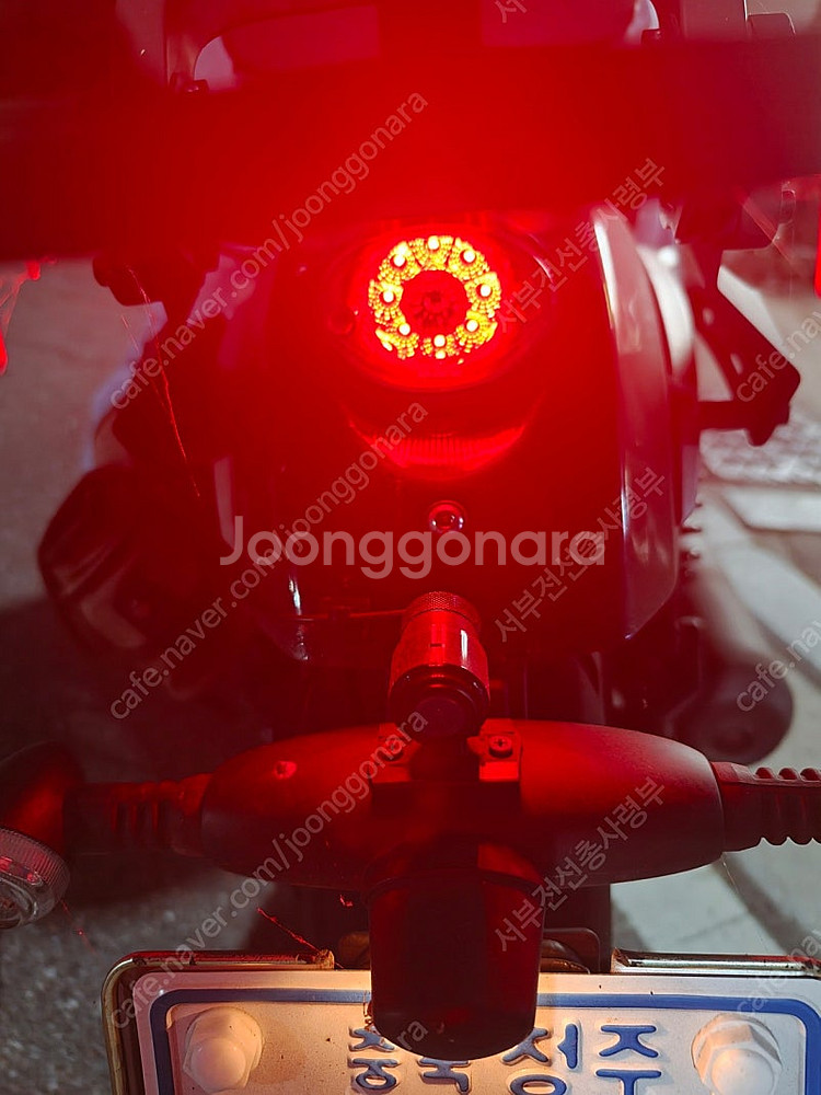 벤다 2023년식 300 오토바이팝니다--4