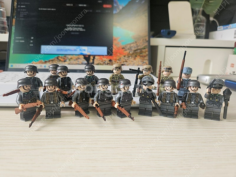 레고(lego) 호환 독일군 피규어 세 팝니다.--0