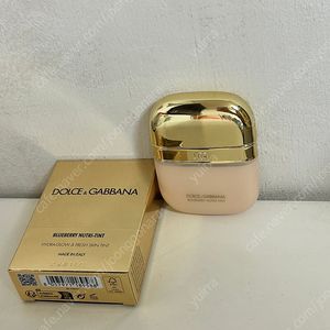 돌체앤가바나 블루베리 누트리 틴트 스킨 베이스 1N 색상 1회사용 운포 2.7