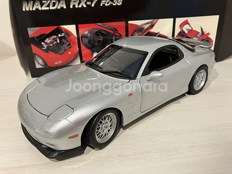 1:18 1/18 교쇼 마쯔다 rx7 다이캐스트 구매합...--1