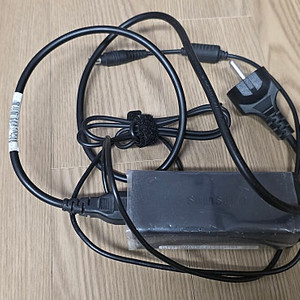 삼성전자 노트북 정품 충전기 판매합니다