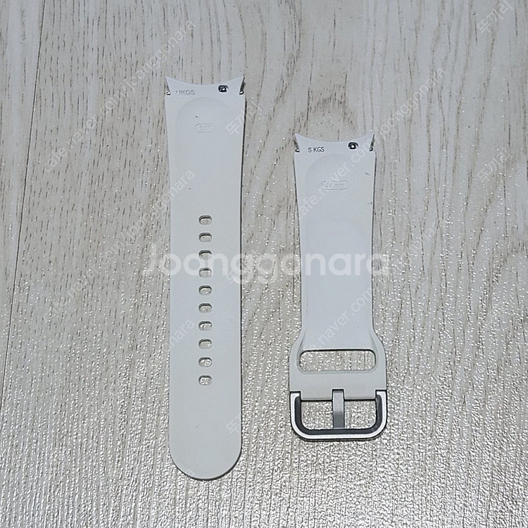 갤럭시 워치4 40mm 실버 +충전기,정품스트랩--2