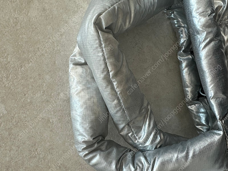 베뉴먼트 패딩백 이미지