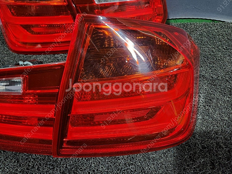 BMW F30 3시리즈 후미등 테일램프 한대분팝니다--6