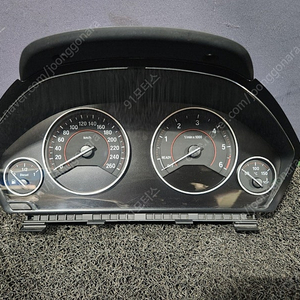 BMW f30 3시리즈 스포츠계기판 9 232 895팝니다
