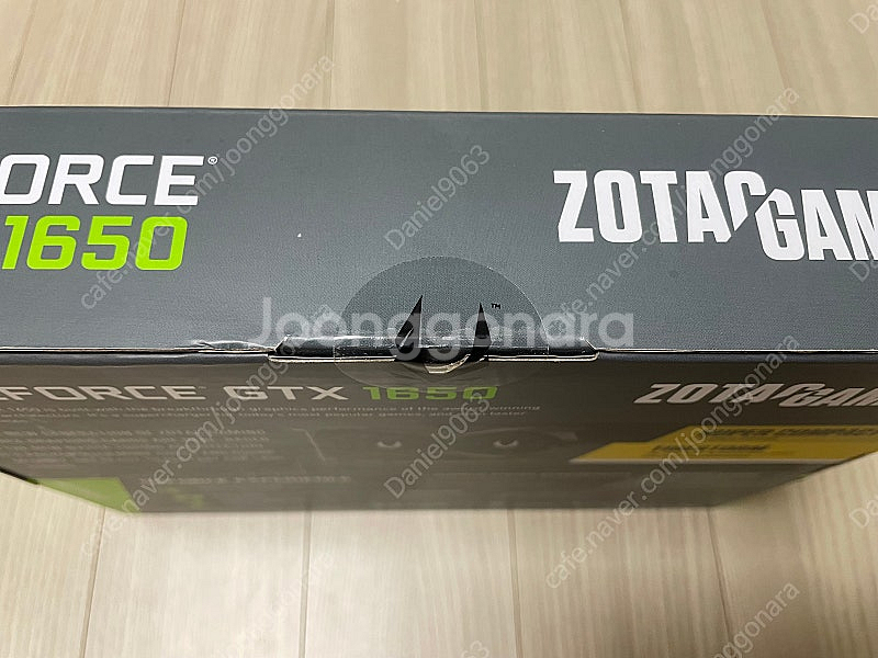 보증기간 남은 ZOTAC GTX1650 AMP CORE 미개봉 새상품 판매합니다!--2