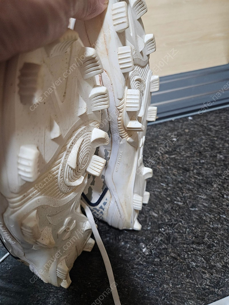 언더아머 미드 포인트화(290)--3