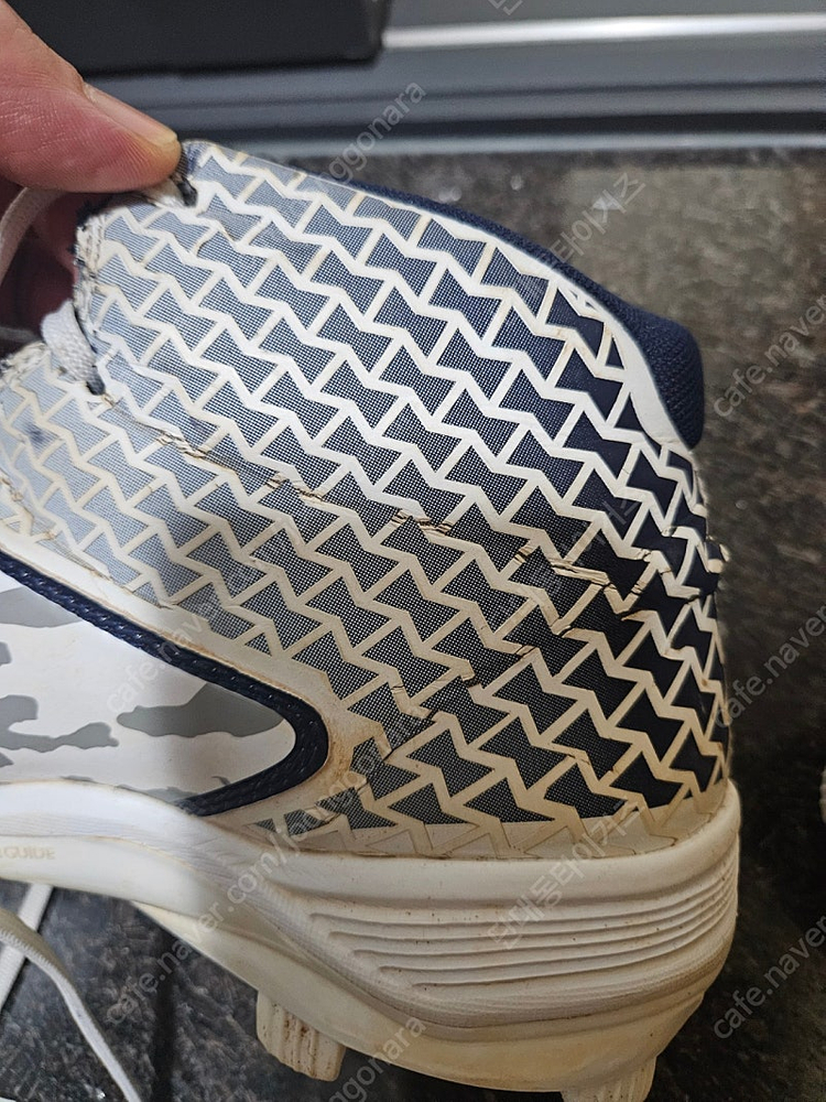 언더아머 미드 포인트화(290)--4