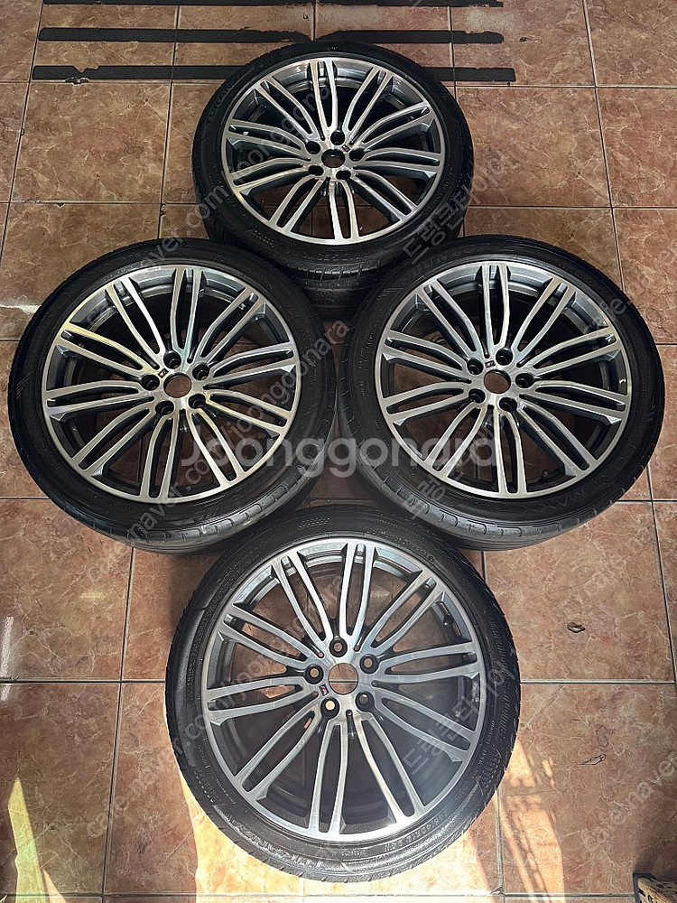 BMW G30 5시리즈 664m 19인치 정품 휠타이어...--5