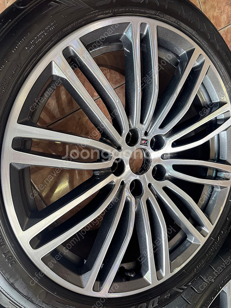 BMW G30 5시리즈 664m 19인치 정품 휠타이어...--6