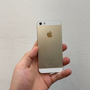 아이폰5S 골드 32GB 배터리100% 상태좋은 중고9만팝니다