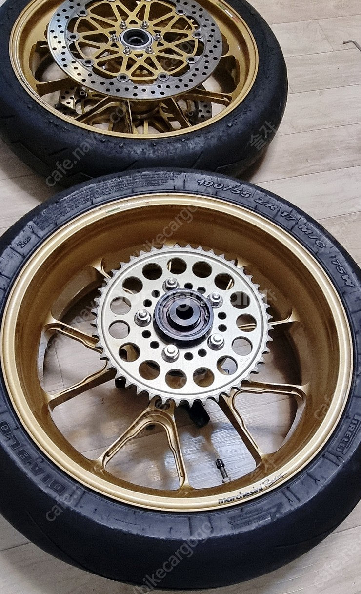 CBR900RR 튜닝부품, 순정부품, 카울등 몇가지 판...--2