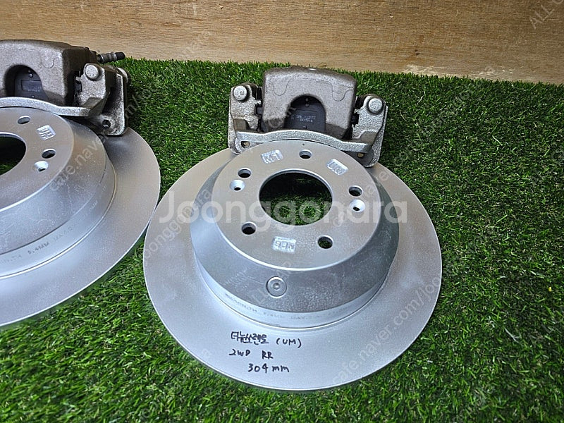 더뉴쏘렌토 후륜 순정브레이크세트 304mm 사양 (2W...--3