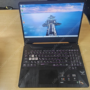 급쳐 15인치 GTX1650 게이밍노트북팝니다