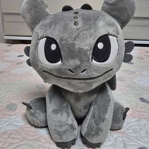 드래곤 길들이기 투슬리스 그레이 25cm 정품 인형