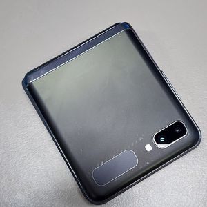 < 갤럭시 플립2 그레이 256기가 파손없는 가성비단말 6만에판매합니다 >