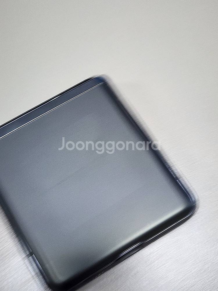 < 갤럭시 플립2 그레이 256기가 파손없는 가성비단말...--2