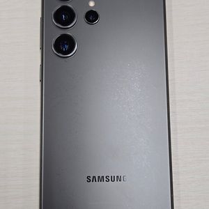 갤럭시 S24울트라 블랙색상 256용량 외관상태좋은 꿀매물 단말기 73만 판매합니다