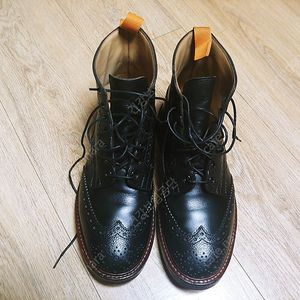 트리커즈 X 브루클린 서커스 스토우 부츠 UK 8 판매합니다. / 크로켓앤존스,파라부트,트리커즈,프라다,알든,발리,토즈,처치스,페레가모,토즈