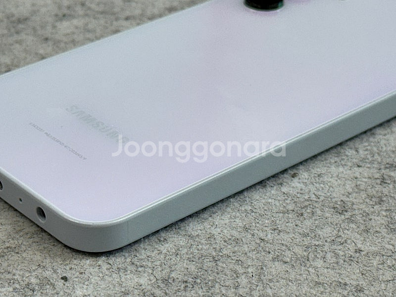 갤럭시A15 화이트 128G 외관 SSS급 깨끗한 찍힘...--7
