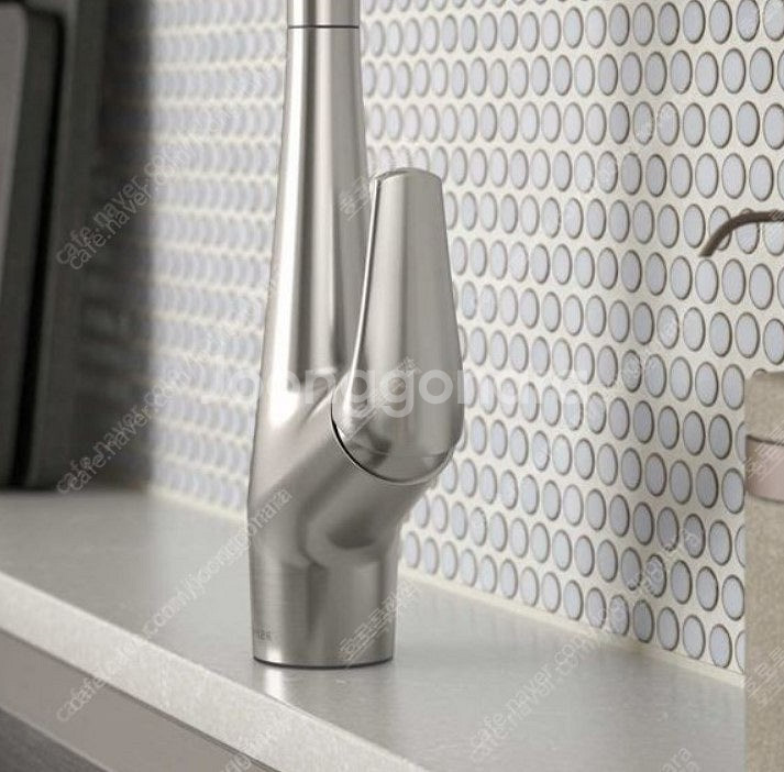 새제품 / 콜러 / 무광 / Kohler Lir '릴' 거위목 풀다운 주방 수전 / 70% 할인 / 모던 디자인 /...--3