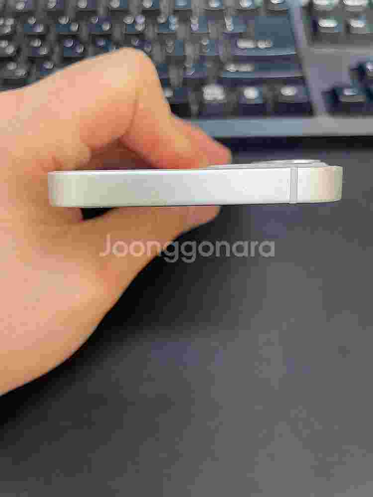 아이폰12미니 화이트 128GB 상태좋은 중고20만팝니...--3
