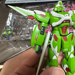 SHF 더 배트맨. 아냐 포저, 로봇혼 나이팅게일, 하이뉴, 팬텀건담 팝니다.