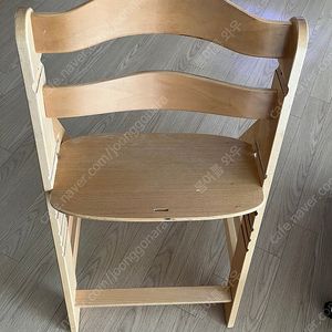 호크베타 식탁의자입니다