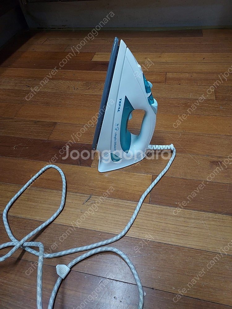 테팔스팀다리미 10000원--0