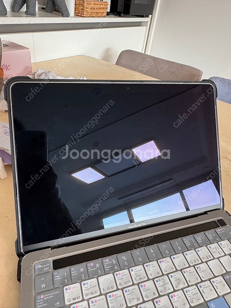 애플 맥북프로 m1 13인치 512 (케이스티파이)--2