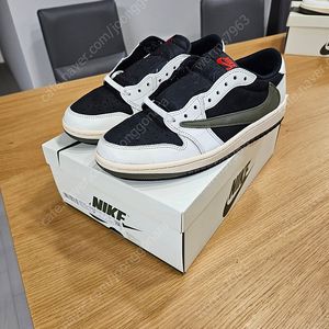 [63만원] 조던1 스캇 미디움 올리브 265