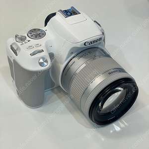 S급 캐논 eos 200d 화이트 카메라 판매합니다.