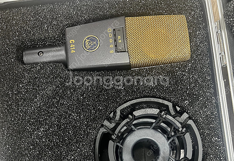 AKG C414 XL2 마이크 풀박스 팝니다--0