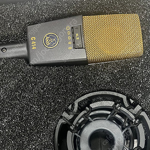 AKG C414 XL2 마이크 풀박스 팝니다