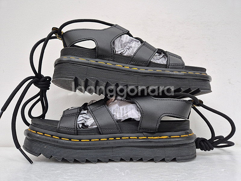 닥터마틴 여성 샌들 220~225/미소페 여성 구두 235--4