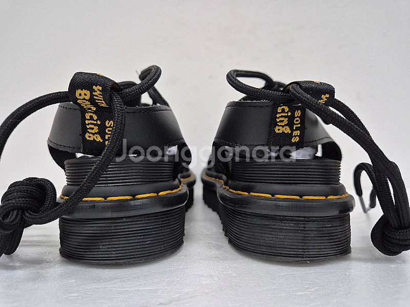 닥터마틴 여성 샌들 220~225/미소페 여성 구두 235--5