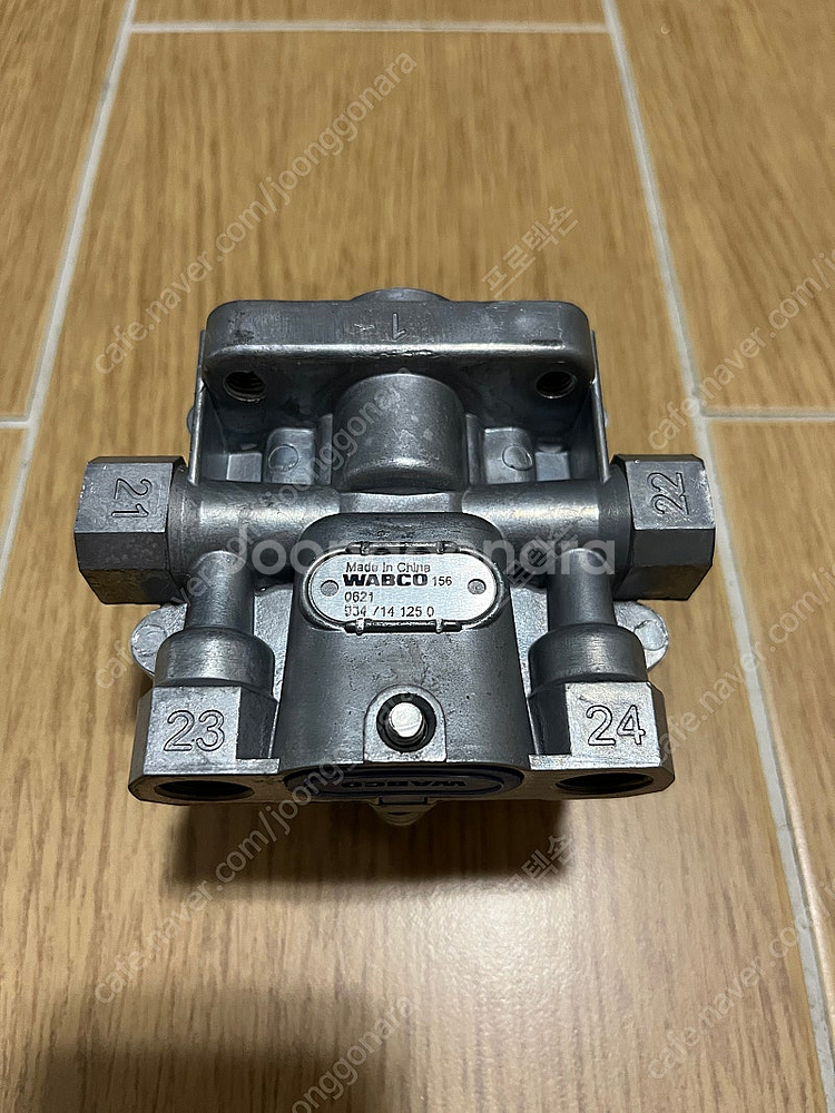 WABCO 와브코 포서킷 밸브 포웨이 밸브 새상품 판매--0