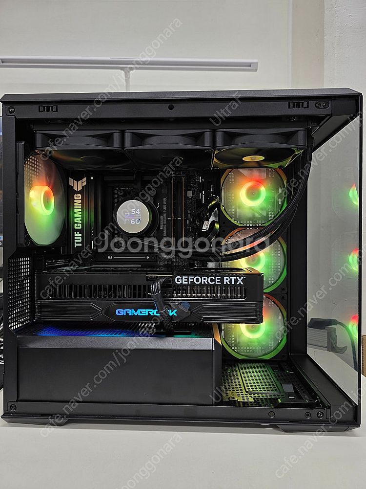 라이젠 9950X3D RTX 5090 본체 팝니다.--3