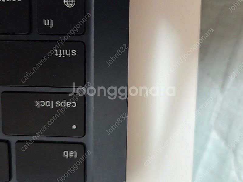맥북에어 m2 13인치 256gb 8gb 미드나이트--2