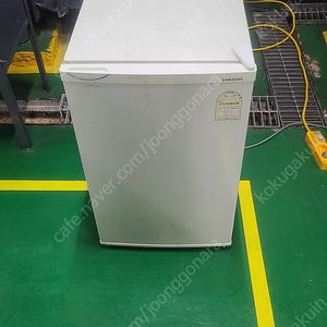 삼성 소형 냉장고 SRD080IN