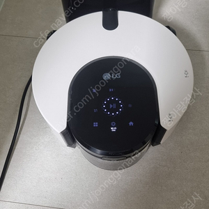 Lg오브제 먼지 로봇청소기 R9 A급.입니다