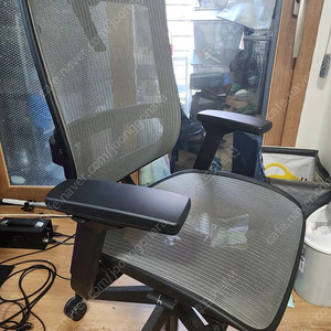 퍼시스 메쉬의자 cha4100ah