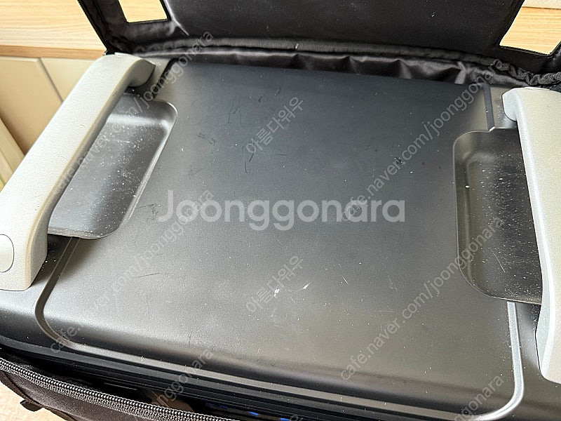 인디언즈 2000w 파워뱅크 팝니다--3